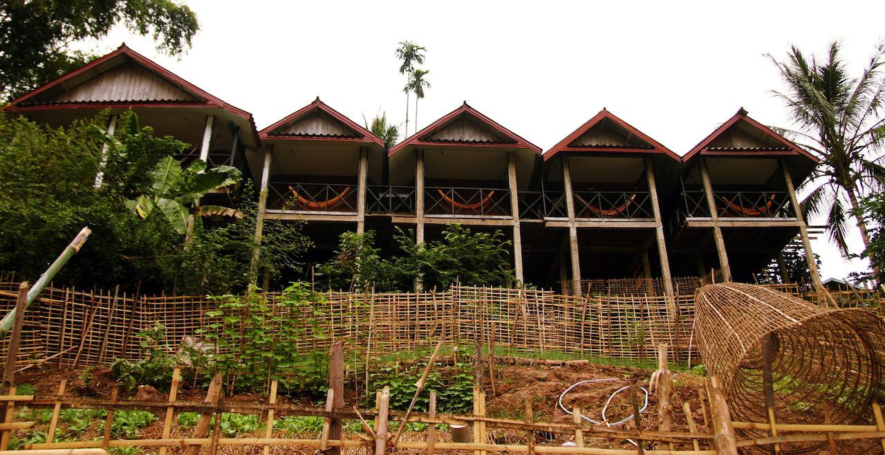 Riverview Bungalows&GH Muang Ngoi Zimmer foto