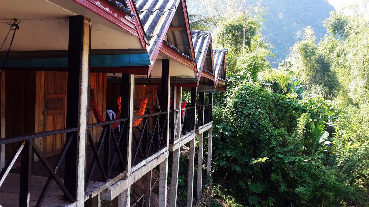 Riverview Bungalows&GH Muang Ngoi Exterior foto