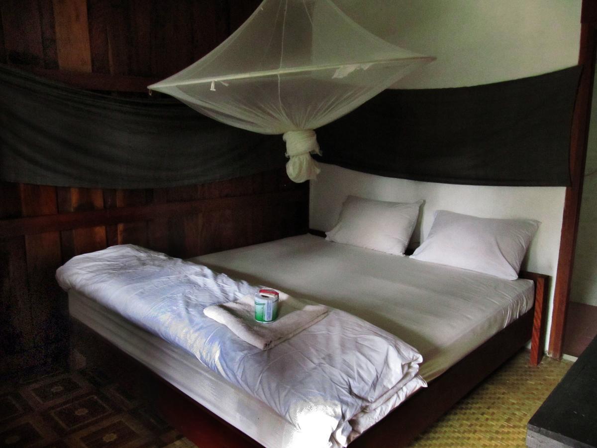 Riverview Bungalows&GH Muang Ngoi Zimmer foto