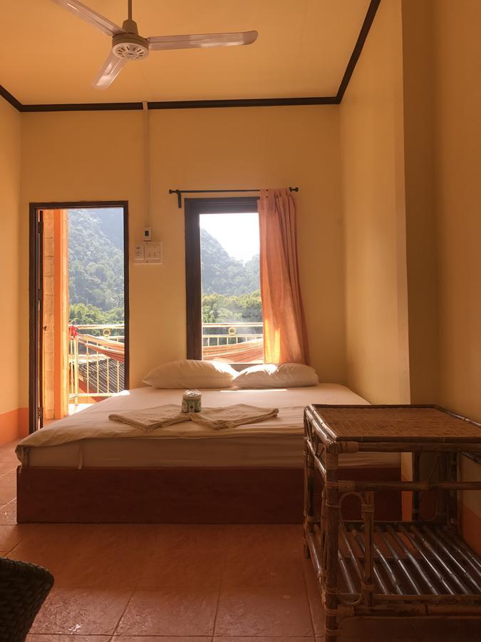 Riverview Bungalows&GH Muang Ngoi Exterior foto
